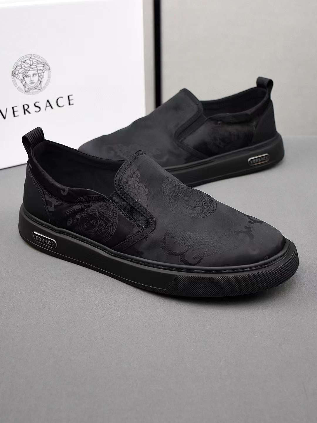 Versace simple sneakers