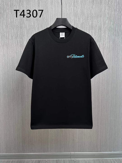 Only Vetements T-shirt